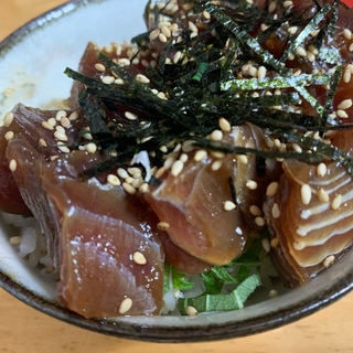 美味しいカツオの漬け丼